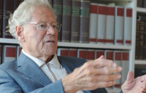 Hans Küng, teología y apertura al diálogo